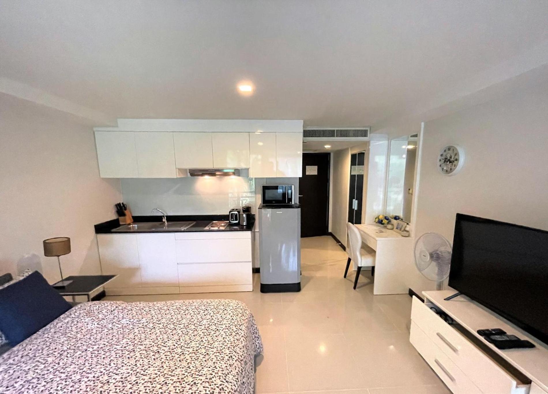 Apartment At Kris Resort Bangtao By Lofty Plaja Bang Tao Exterior foto